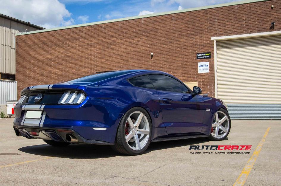 FORD MUSTANG MILAN SILVER MACHINED FACE 3