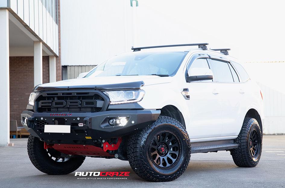 FORD EVEREST VICTIM MATTE BLACK