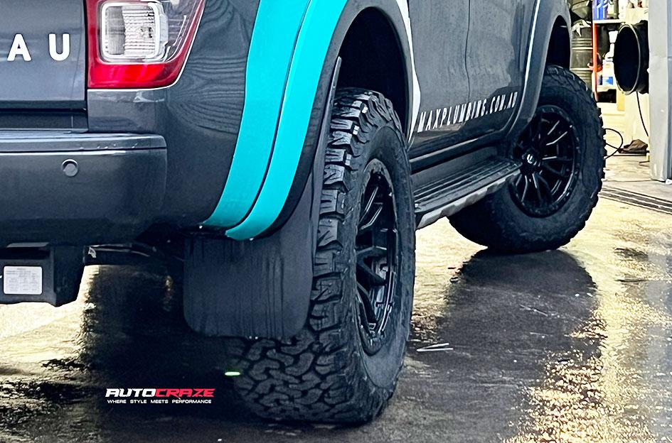 FORD RANGER CLASH GLOSS BLACK