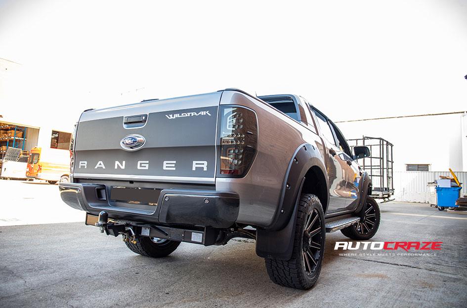 FORD RANGER CONTRA MATTE BLACK MILLED