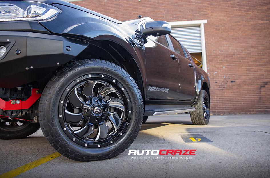 FORD RANGER CLEAVER GLOSS BLACK MILLED ACCENTS