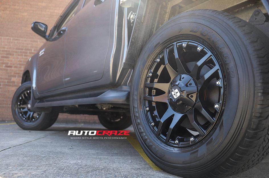 TOYOTA HILUX N80 4WD CLIFF MATTE BLACK 