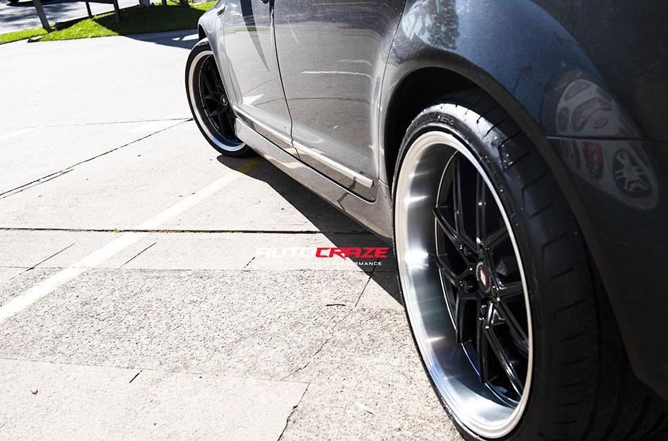 HOLDEN-COMMODORE-IFG-39-BLACK