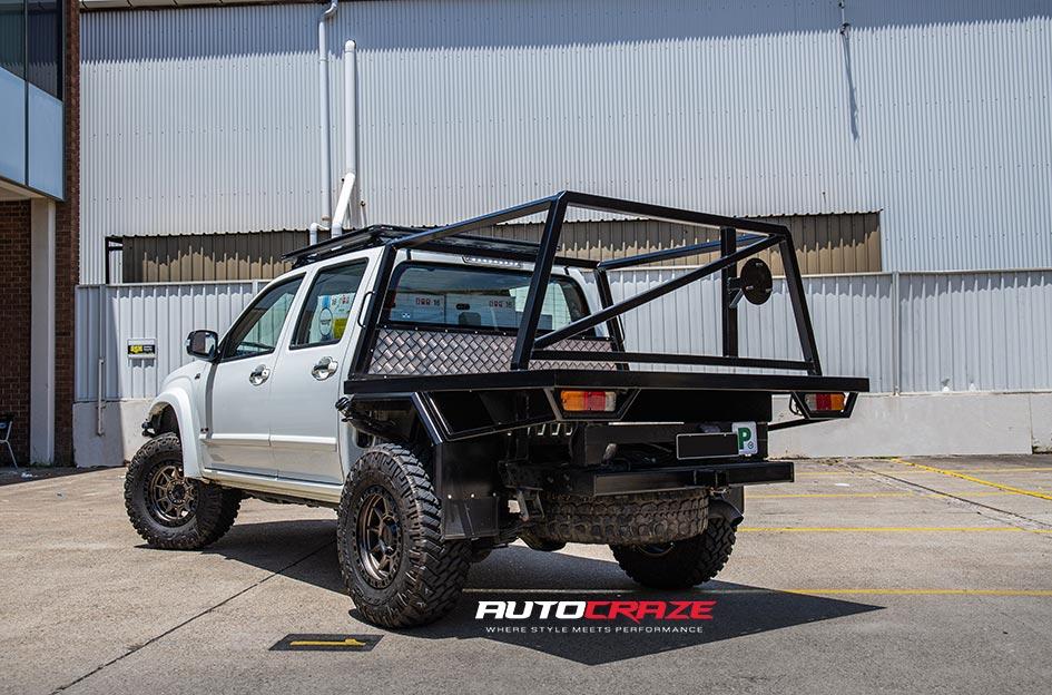 HOLDEN-RODEO-VN806-FASTBACK-ANTHRACITE-MACHINED-FACE