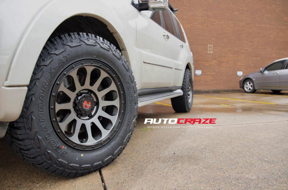 MITSUBISHI-PAJERO-VICTIM-GUNMETAL-BLACK-RING
