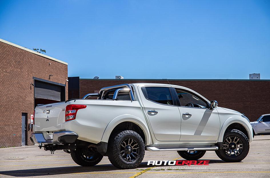 MITSUBISHI TRITON FLORIDA MACHINED FACE BLACK MATTE GREY TINT