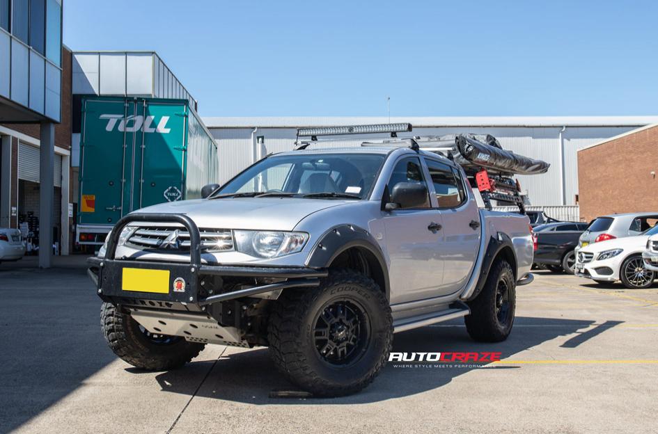 MITSUBISHI TRITON RAMBO SATIN BLACK