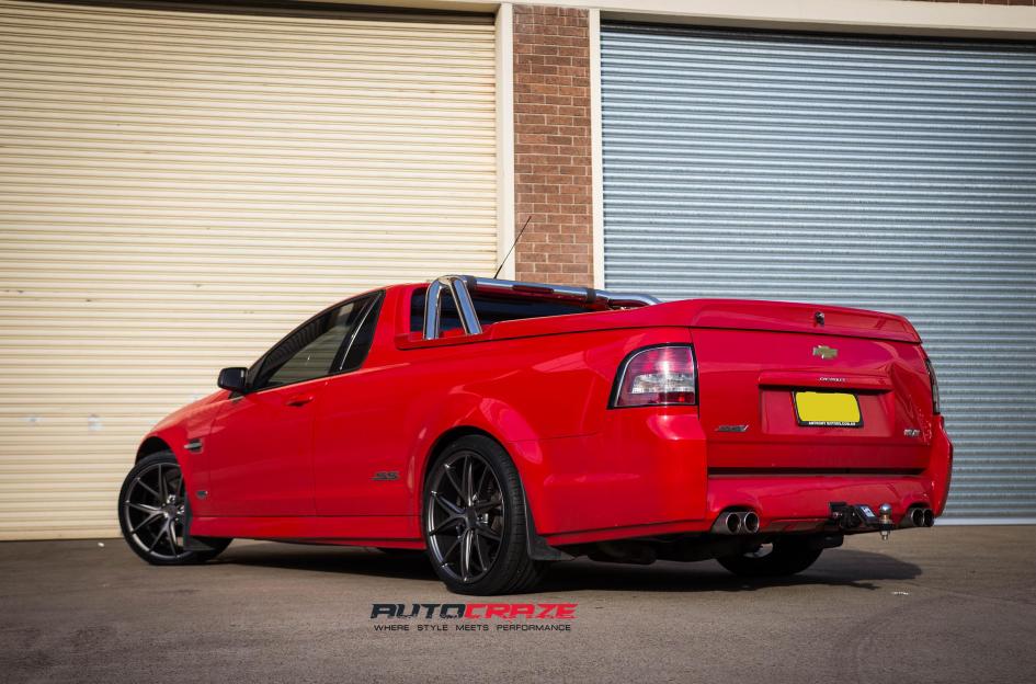 HOLDEN-COMMODORE-MISANO-MATTE-GUN-METAL