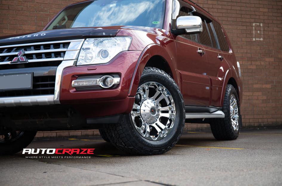 MITSUBISHI PAJERO MONSTER XD CHROME