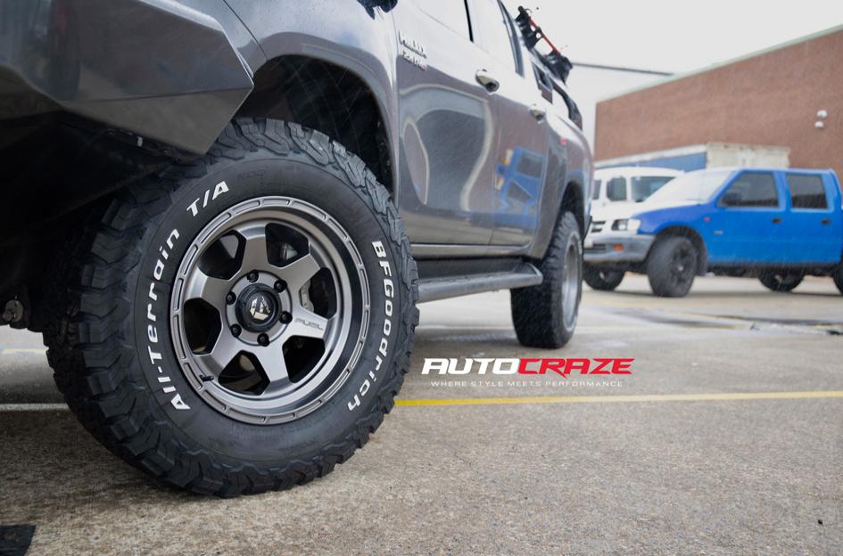 TOYOTA HILUX N80 4WD SHOK ANTHRACITE 
