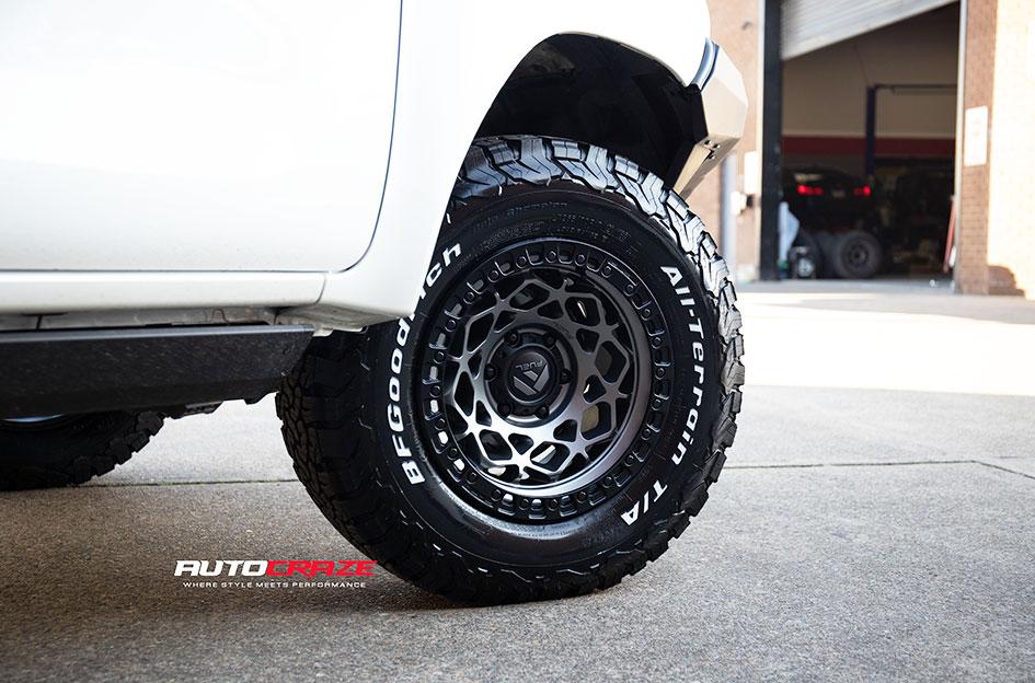 TOYOTA HILUX N80 4WD UNIT MATTE ANTHRACITE BLACK RING
