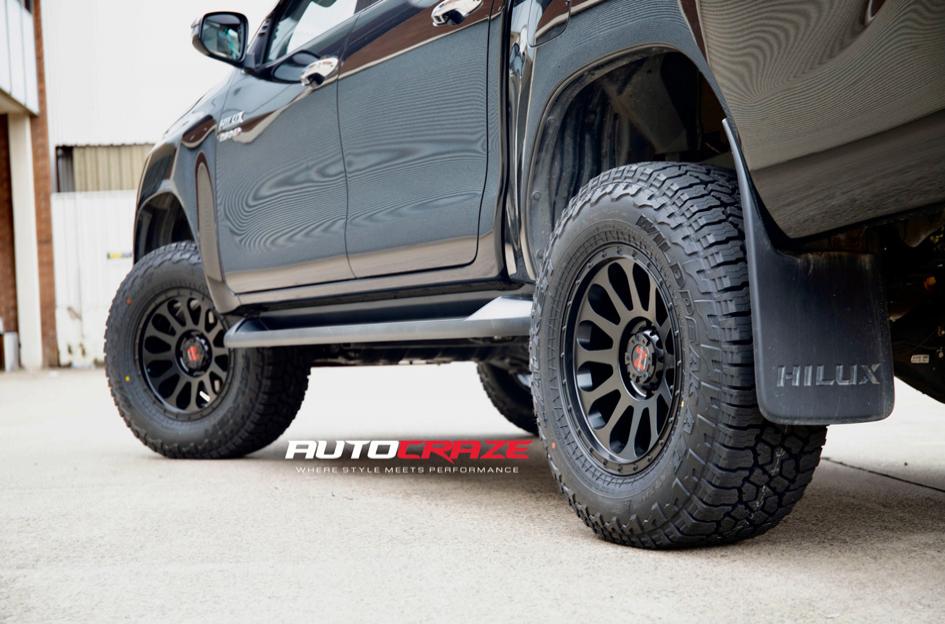 TOYOTA HILUX N80 4WD VICTIM MATTE BLACK