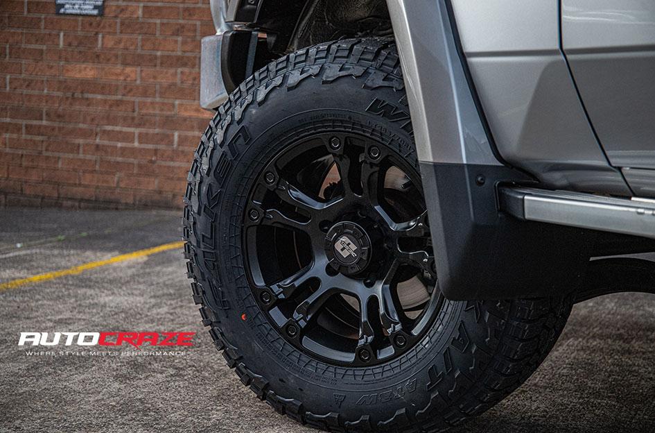 TOYOTA LANDCRUISER BROOKLYN MATTE BLACK