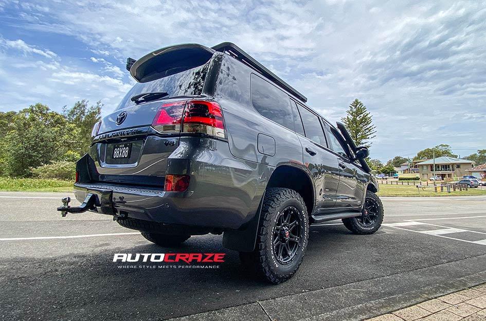 TOYOTA LANDCRUSIER PREDATOR CSA X SATIN BLACK