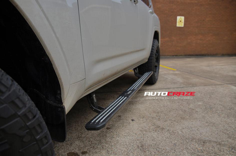 TOYOTA LANDCRUISER PHILIDELPHIABLACK MATTE FRONT MILLED