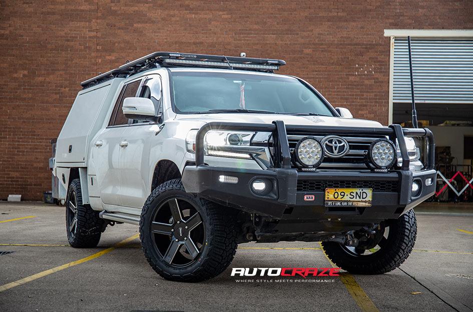 TOYOTA LANDCRUSIER KM702 SATIN BLACK MILLED ACCENTS
