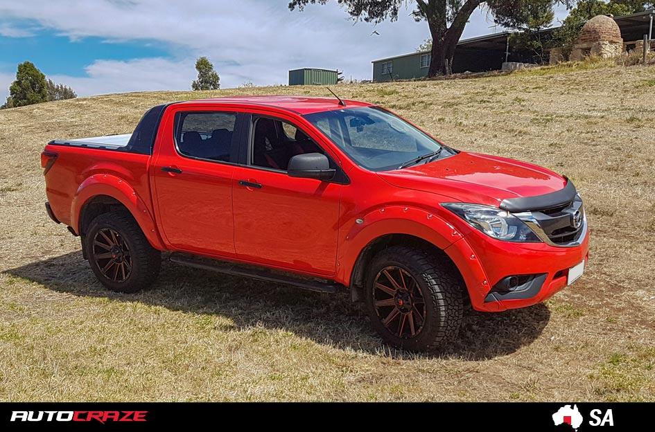 MAZDA BT 50 CONTRA GLOSS BLACK CANDY RED