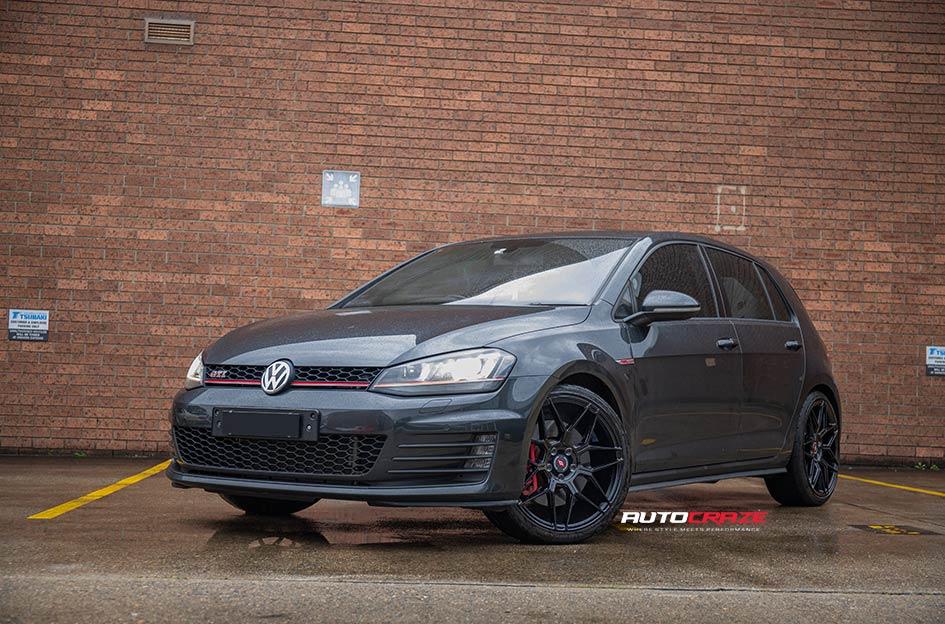 VOLKSWAGEN GOLF IFG 38 BLACK