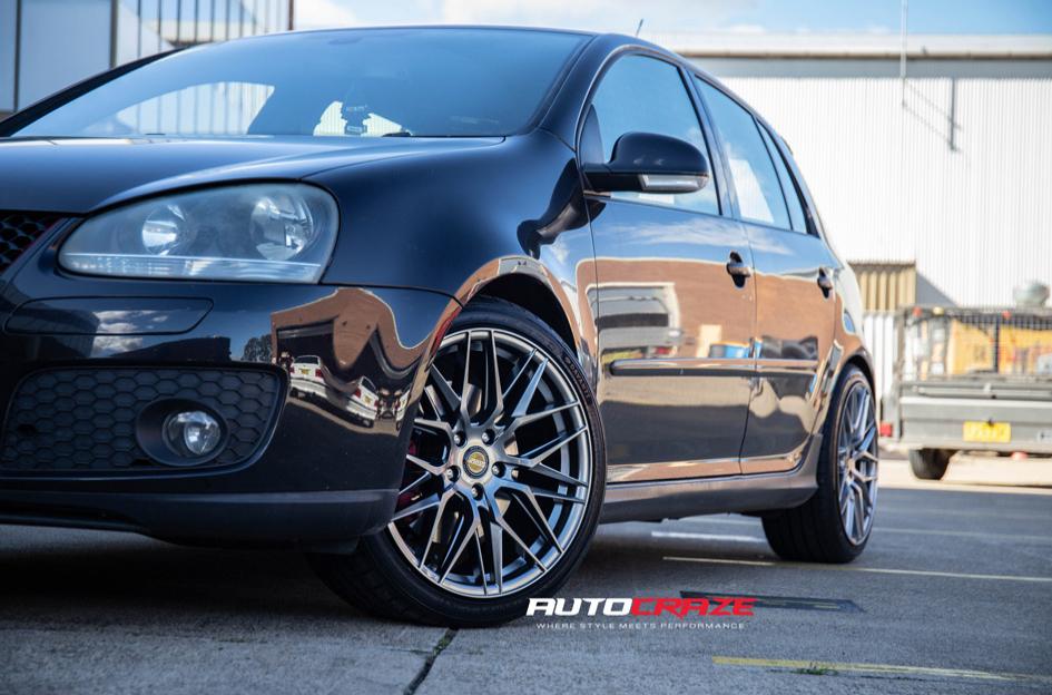 VOLKSWAGEN GOLF HOCKENHEIM HYPER BLACK