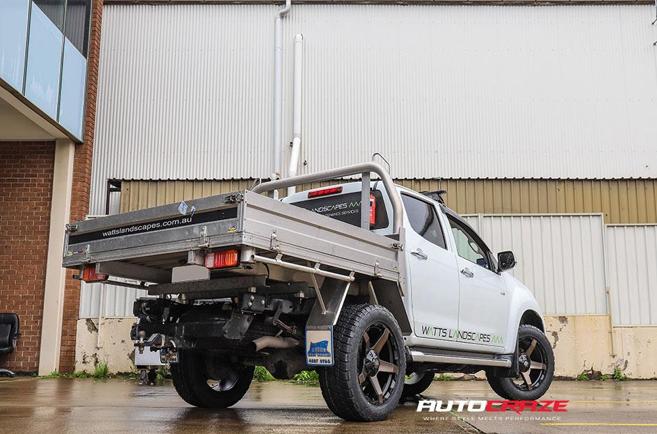 ISUZU DMAX EXODUS MATTE BLACK TINTED FACE