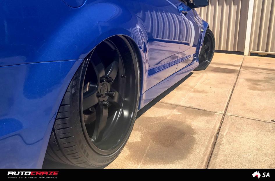 HOLDEN-COMMODORE-PANTANO-MATTE-BLACK