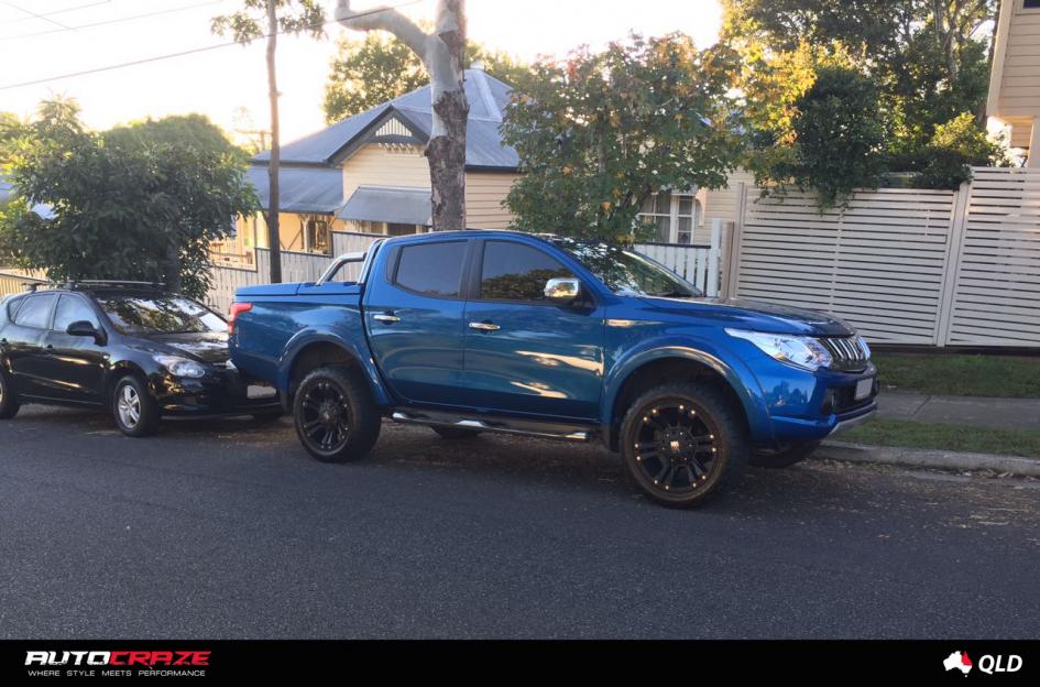 MITSUBISHI TRITON MONSTER XD MATTE BLACK