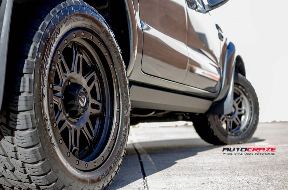 FORD RANGER HOSTAGE III MATTE ANTHRACITE WITH BLACK RING