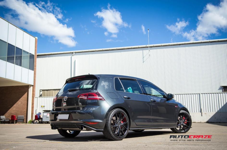 VOLKSWAGEN GOLF MISANO MATTE BLACK