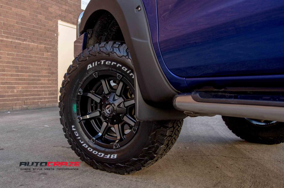 FORD RANGER COUPLER BLACK MACHINED WITH DARK TINT