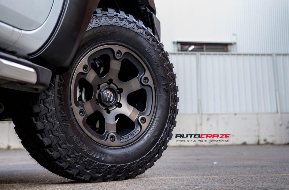 FORD RANGER BEAST BLACK MACHINED WITH DARK TINT