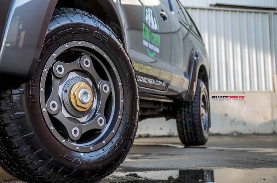 TOYOTA HILUX N70 4WD MO977 GUN METAL