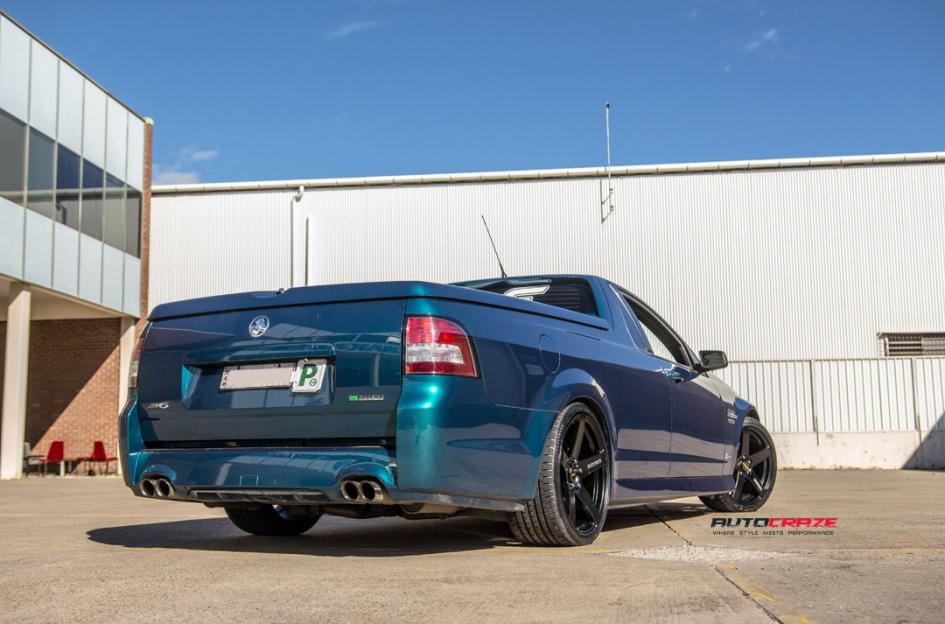 HOLDEN-COMMODORE-FRC-FLAT-BLACK