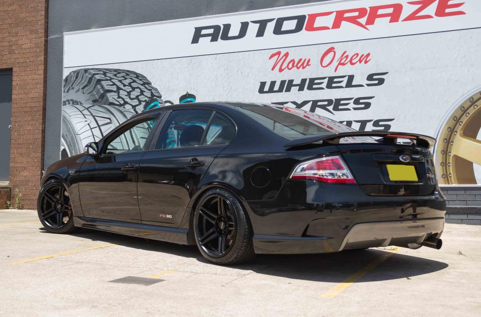 FORD FALCON CC03R MATTE BLACK