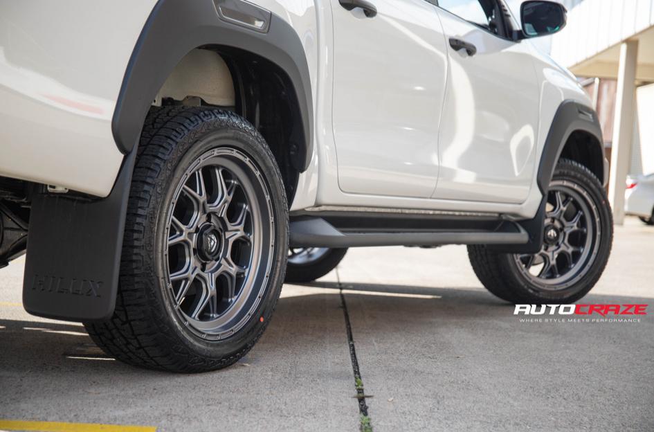 TOYOTA HILUX N80 4WD TECH ANTHRACITE 