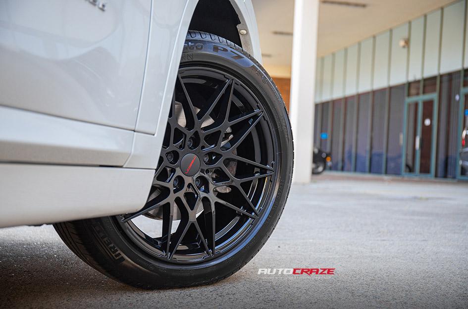 BMW-X1-ZR1-GLOSS-BLACK