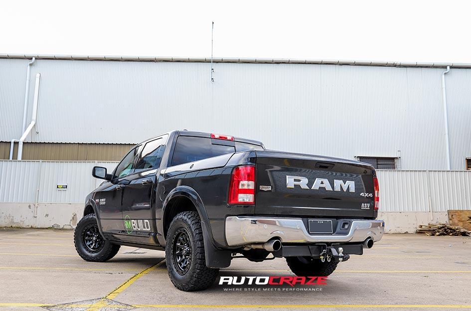 DODGE RAM COVERT MATTE BLACK