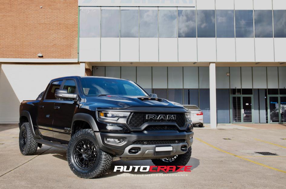 DODGE RAM TECHNIC SATIN BLACK