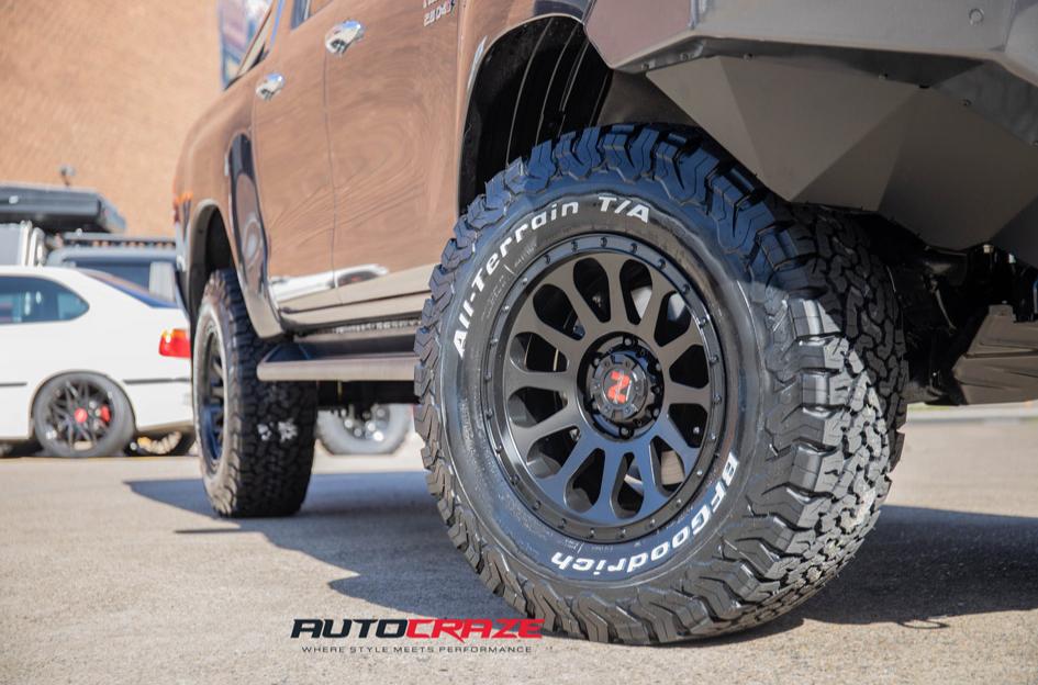 TOYOTA HILUX N80 4WD VICTIM MATTE BLACK