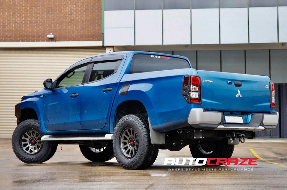 MITSUBISHI-TRITON-VICTIM-GUNMETAL-BLACK-RING