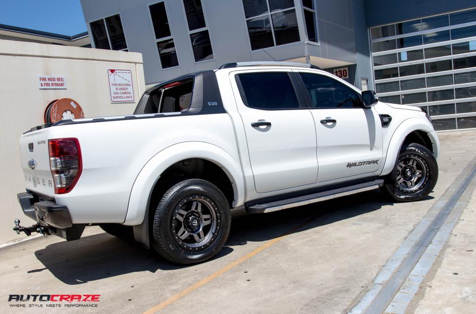 FORD RANGER TROPHY MATTE ANTHRACITE WITH BLACK RING 8