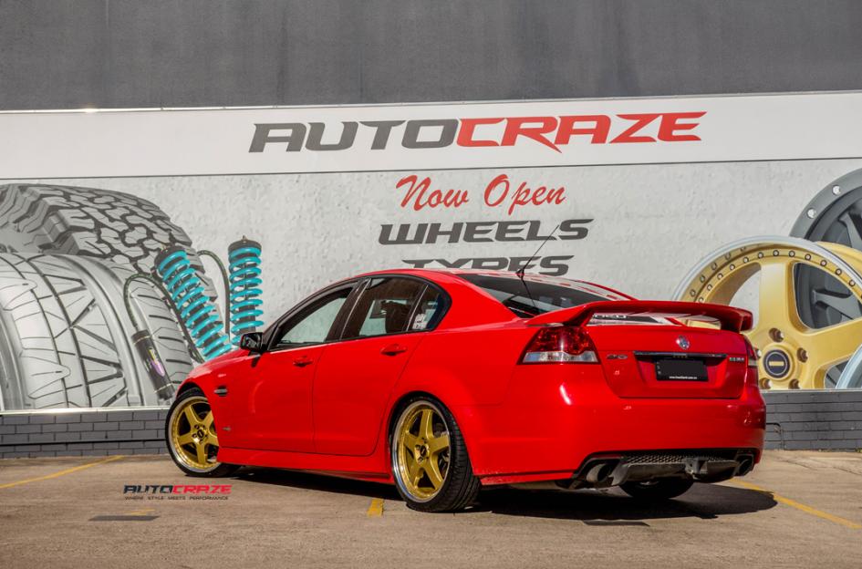HOLDEN-COMMODORE-FR