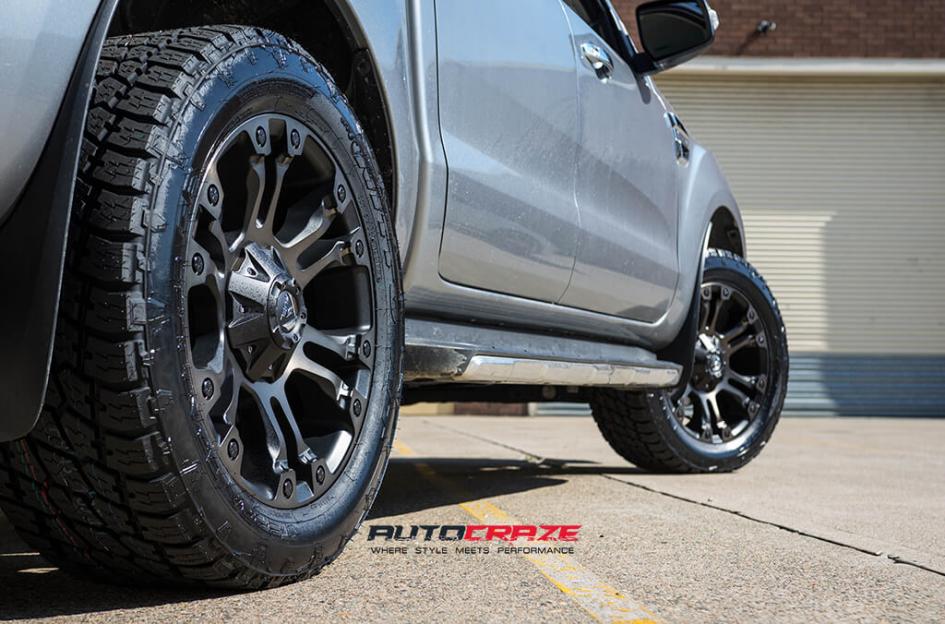 FORD-RANGER-VAPOR-BLACK-MACHINED-WITH-DARK-TINT