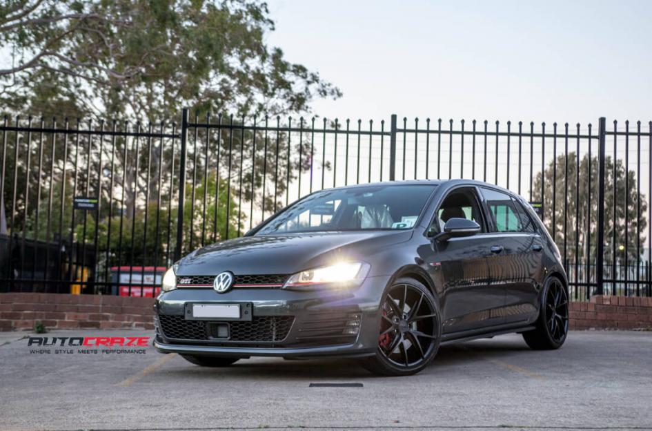 VOLKSWAGEN GOLF MISANO MATTE BLACK