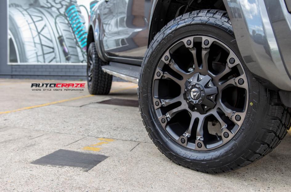 FORD-RANGER-VAPOR-BLACK-MACHINED-WITH-DARK-TINT