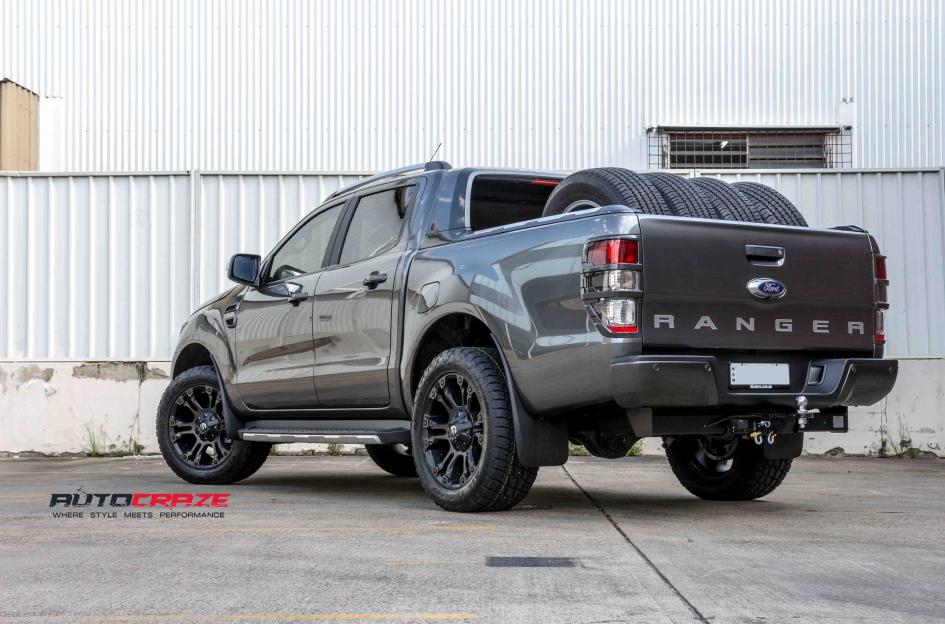 FORD-RANGER-VAPOR-BLACK-MACHINED-WITH-DARK-TINT