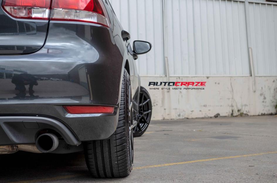 VOLKSWAGEN GOLF KPS MATTE BLACK 3