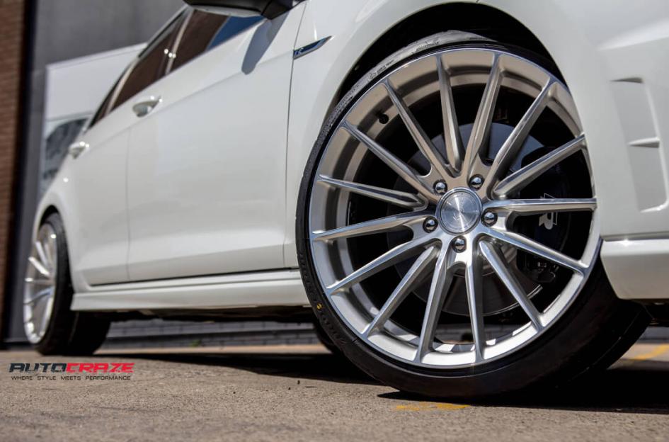 VOLKSWAGEN GOLF SF09 SILVER MACHINED
