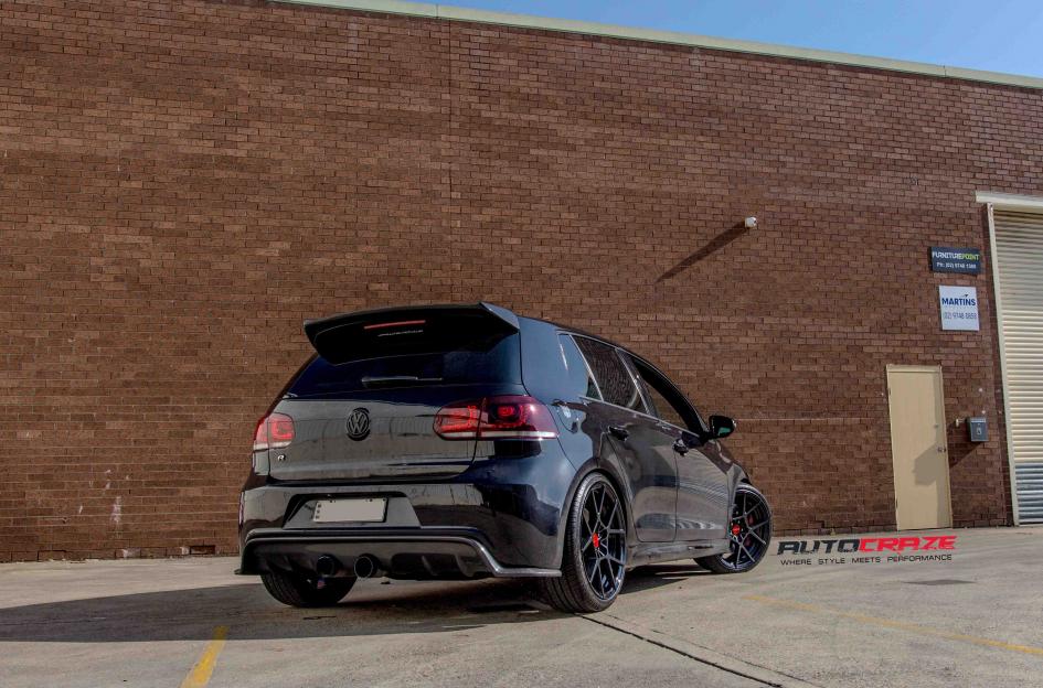 VOLKSWAGEN GOLF KPS MATTE BLACK 5
