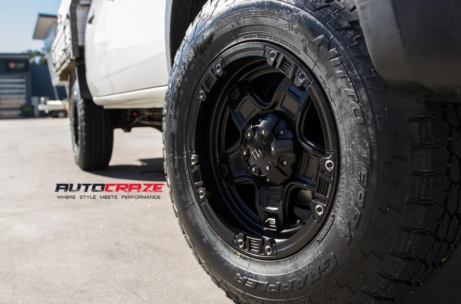 FORD-RANGER-T10-GLOSS-BLACK-MILLED-SPOKE-EDGE