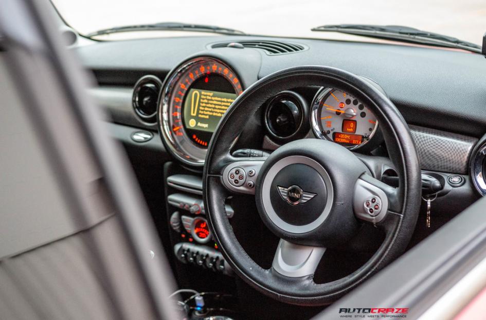 MINI-COOPER-RSE-SILVER
